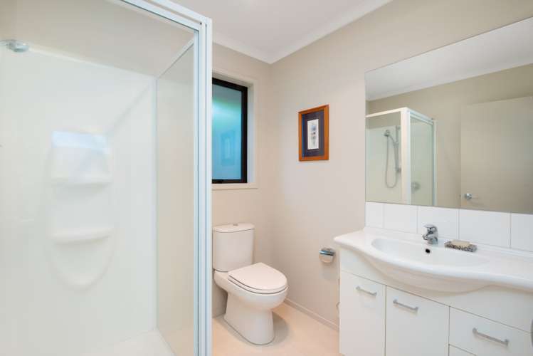 10 Raptor Way Welcome Bay_8