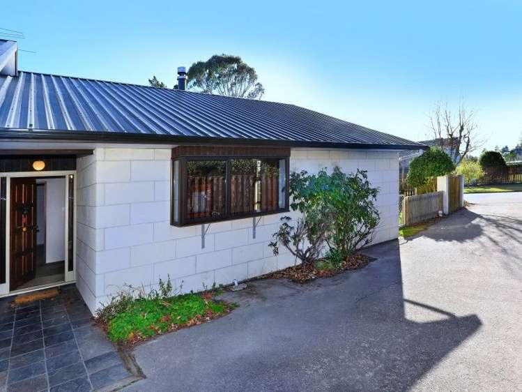 4 Snowdon Place Darfield_2