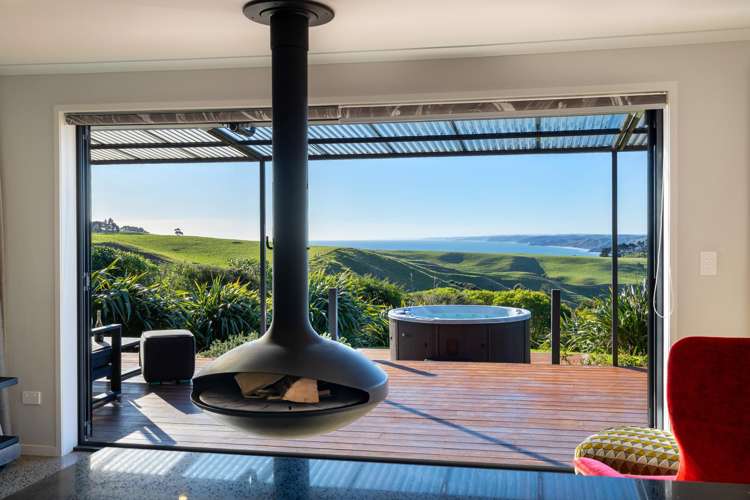 666 Te Hutewai Road Raglan_14