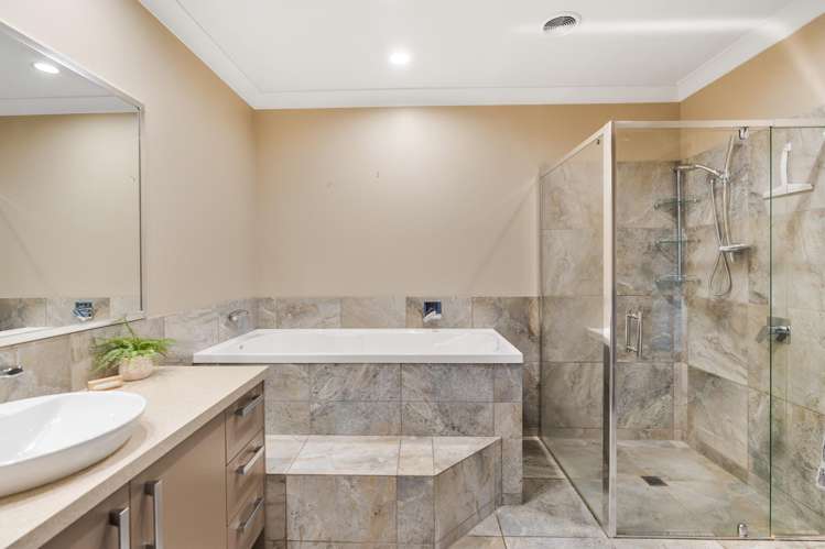 16 Bernice Crescent Yaldhurst_13