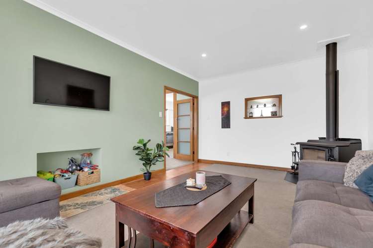 4 Belvedere Crescent Takaro_12