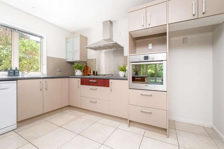 22B Taupata Street_5