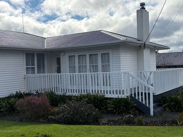1 Sussex Place Te Kamo_1