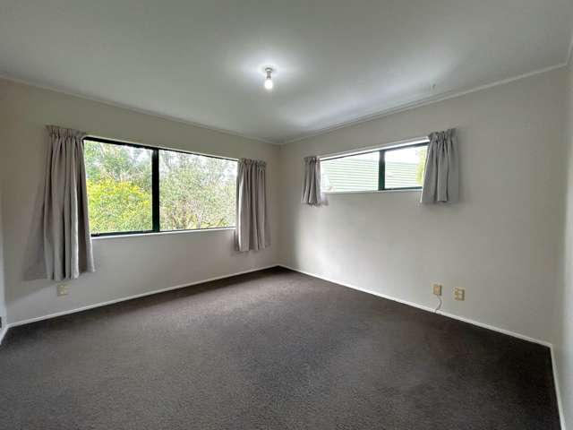27 Brookvale Park Stanmore Bay_3