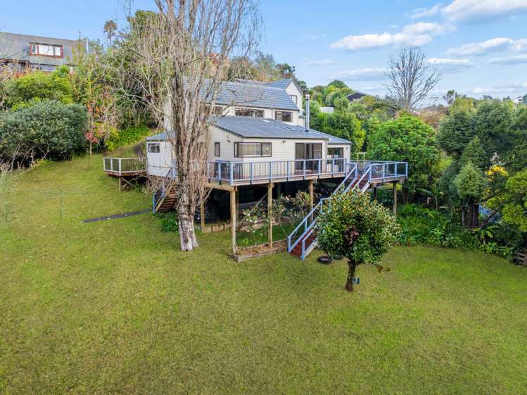 34 Castleton Drive Mellons Bay_23