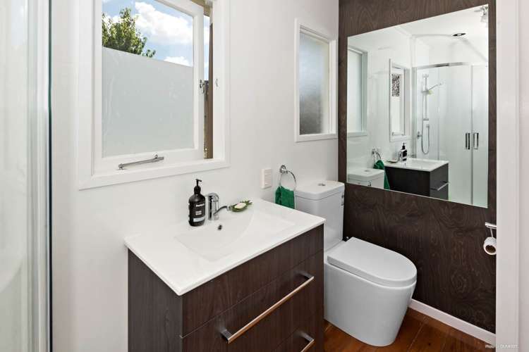 89 Howard Road Orere Point_11