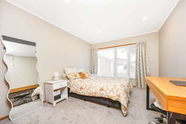 28 James Laurie Street Henderson_10