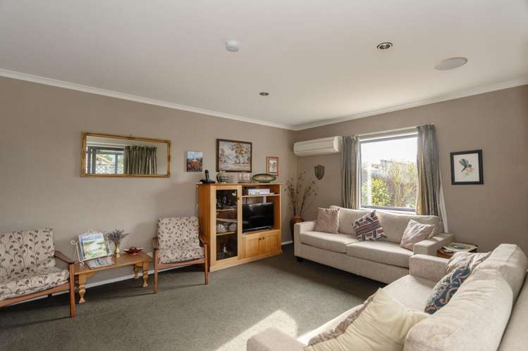 35A Arrow Crescent Holmes Hill_7