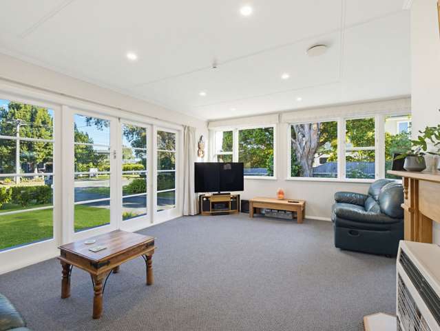 43 Norfolk Crescent Feilding_4