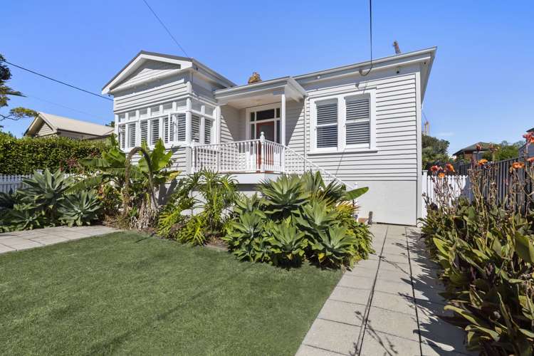 29 Aramoana Avenue Devonport_3