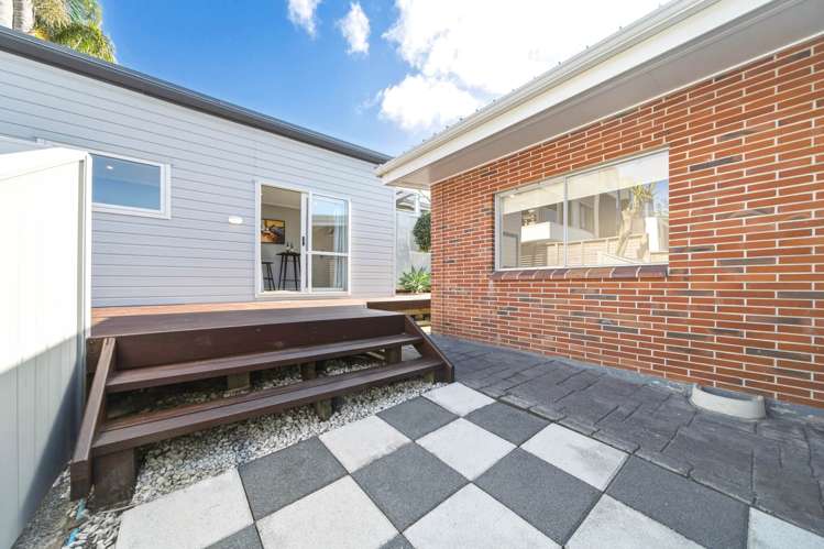 2/34 Lake View Road Takapuna_16