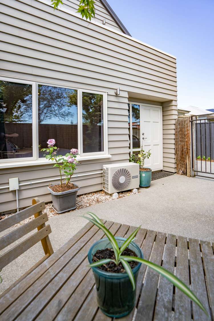 2a Defoe Place Waltham_21