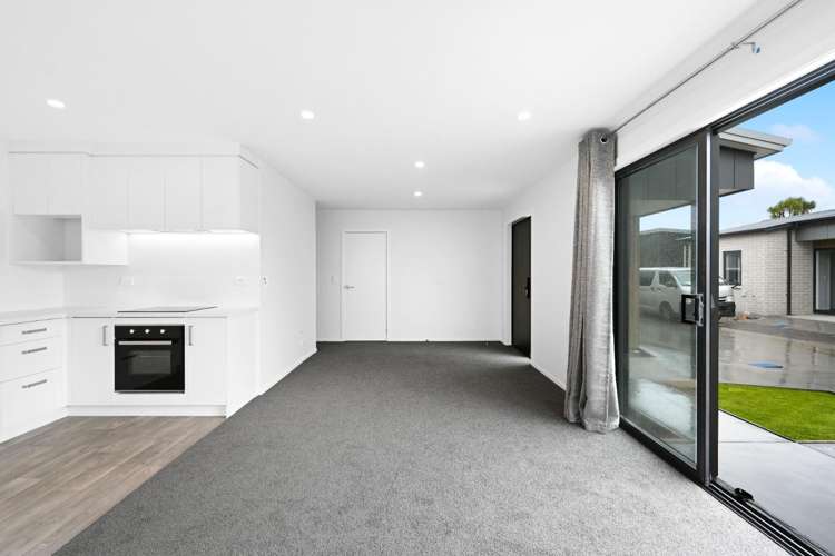  4 Fable Way Leamington_3