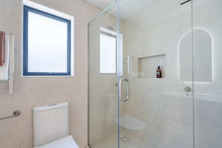 35 Wavecrest Lane Hobsonville_24