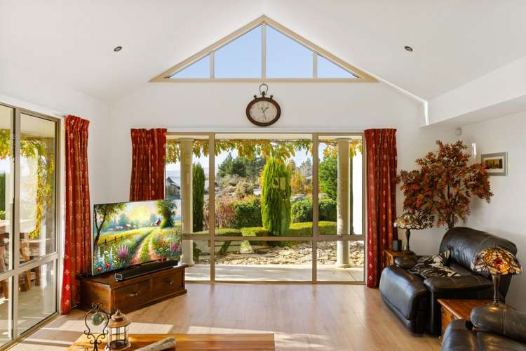 2 Fairway Drive Bridge Hill_9