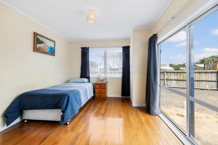 1209 East Coast Road Whakatiwai_9