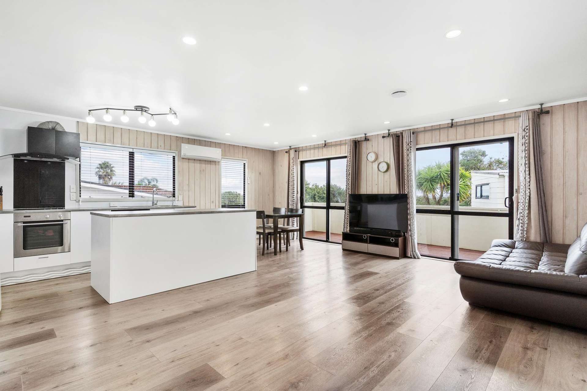 2/12 Bain Place Bucklands Beach_0