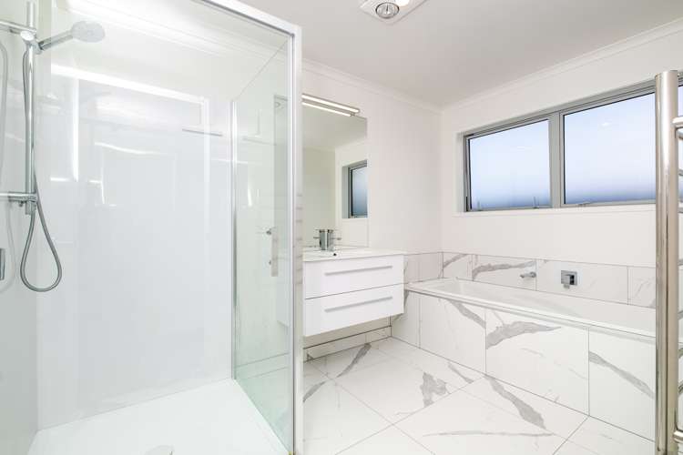 36 Arbuckle Road Frimley_11