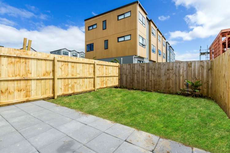 8/10 Arney Road Ranui_5