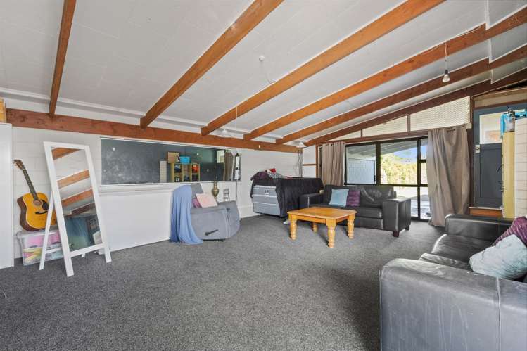 6 Aorangi Road Paeroa_15