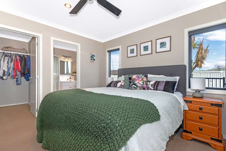 7 Pohutukawa Grove Lytton West_9