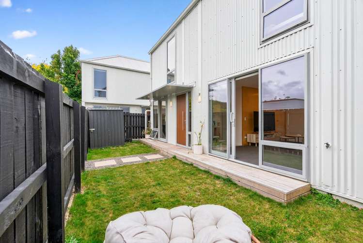 52A Durham Crescent Fairfield_13