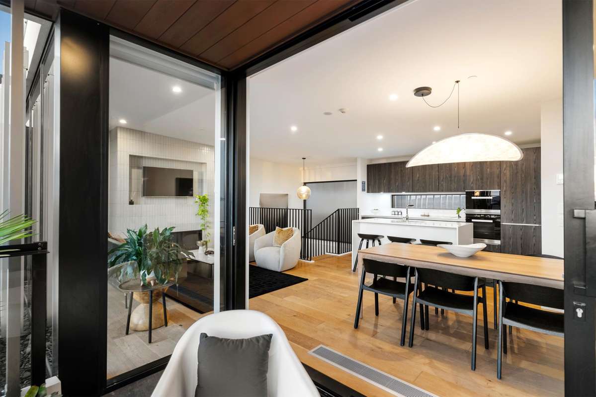 4/2 Turakina Street_2