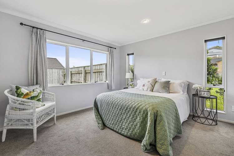 29 Paparoa Crescent Aotea_7