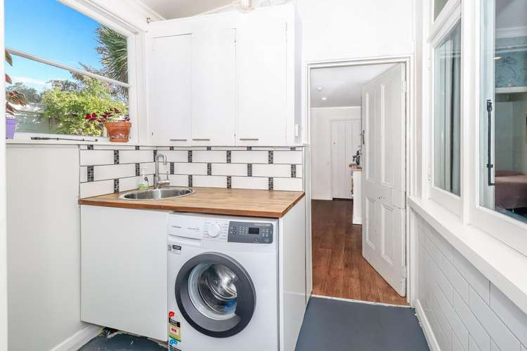 7 Pentland Street North East Valley_13