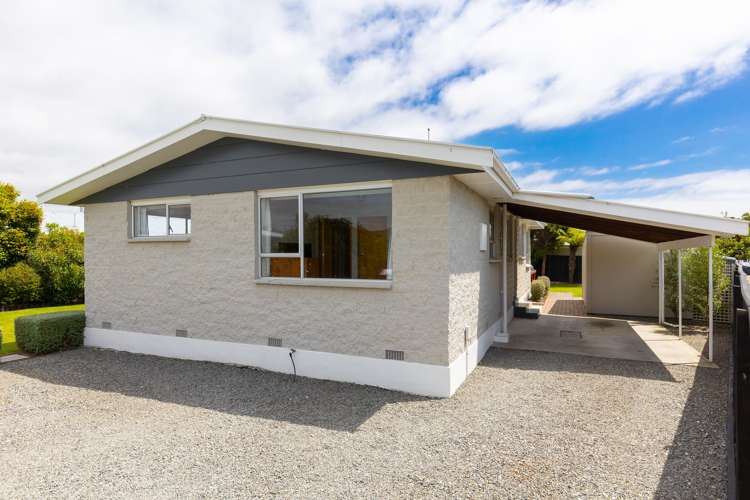 5 Newbourne Crescent Redwoodtown_17