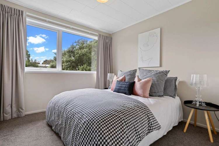 54 Haycock Avenue Mt Roskill_2