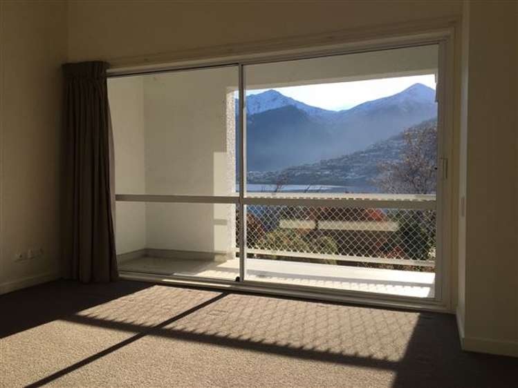 598 Peninsula Road Kelvin Heights_2