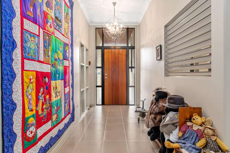 2 Crater Close Pyes Pa_9