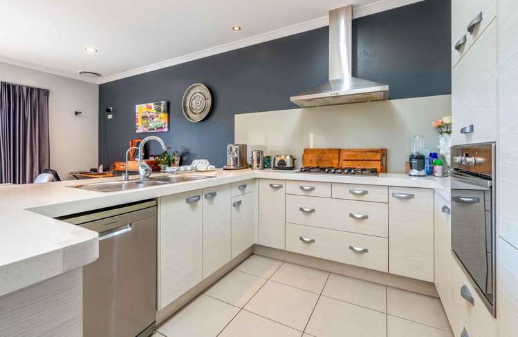 81 Oriental Parade Papamoa Beach_8