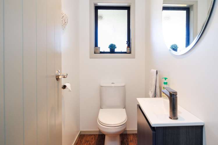 93 Mount Taylor Drive Feilding_21