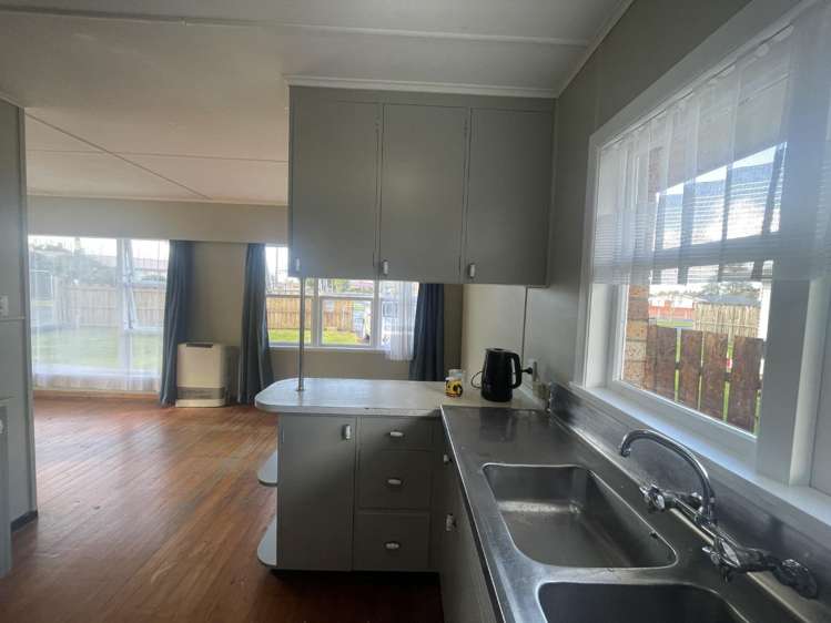 194 Mahoe Street_0