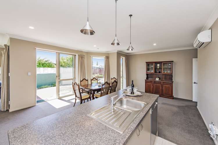 5 Stanwood Grove Darfield_4