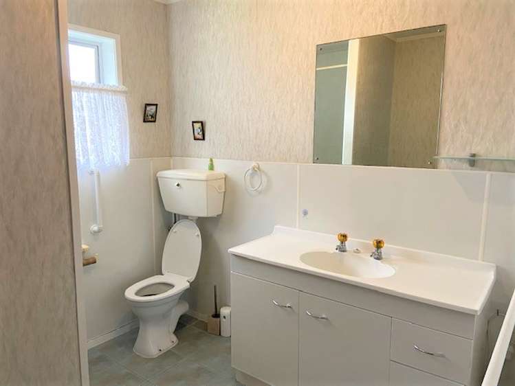 22 Faith Bullock Place New Lynn_5