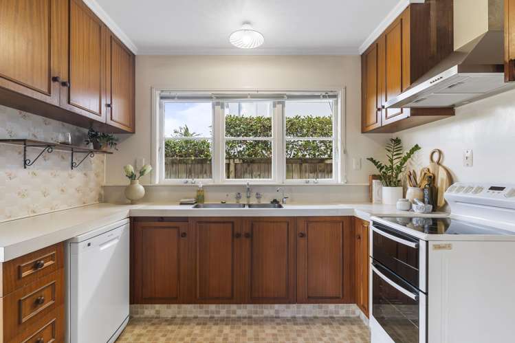 1/1 Cecil Road Milford_6