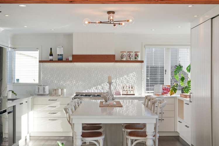 1047 Whangaparaoa Road_2