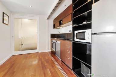 5J/257 Wakefield Street_2