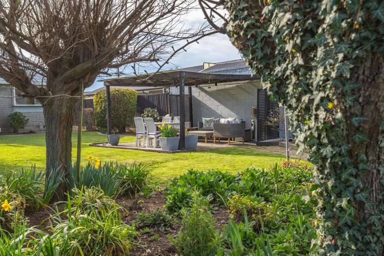 86 Neill Street Hornby_24