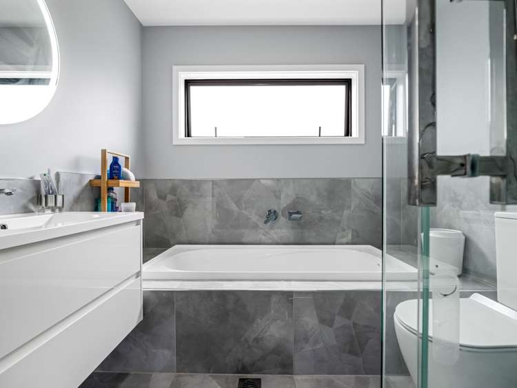 13/15 Onukutara Place Huntington_31