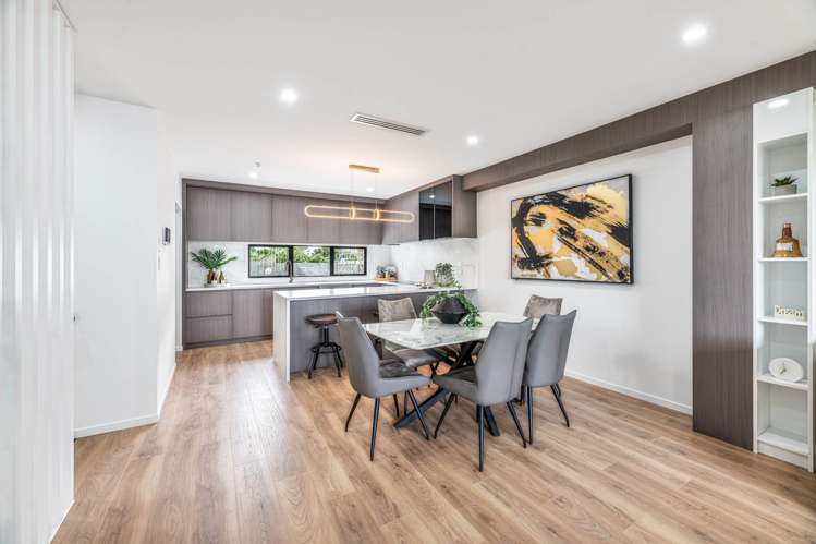 2/12 Tawera Road_0