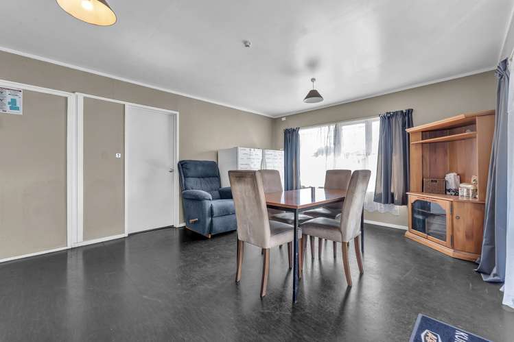 1 Hill Crescent Papakura_5