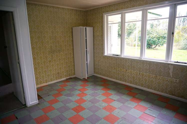 1 River Road Matawhero_12