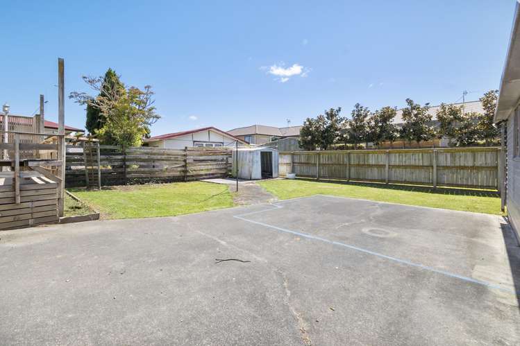 53 Fraser Drive Feilding_18