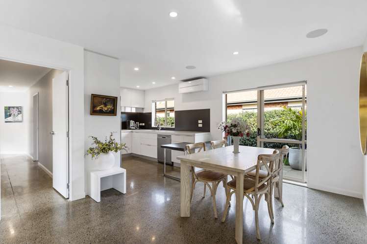 137 Mountain Road Mangere Bridge_8