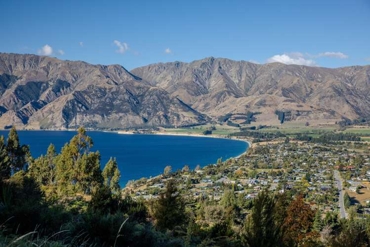 1147 Lake Hawea - Albert Town Road Albert Town_1