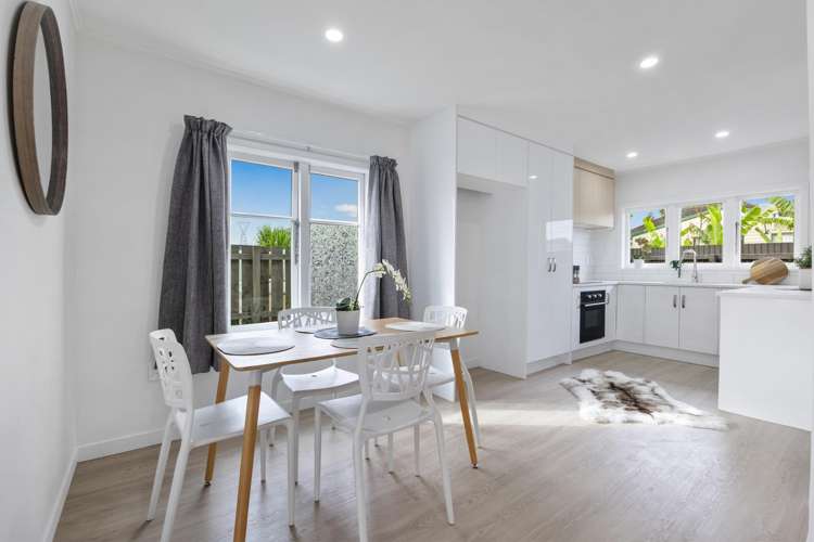 2/8 Fisher Crescent Otara_5